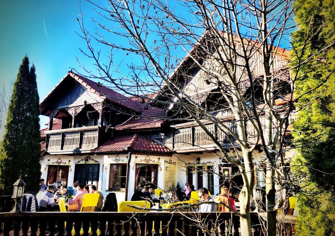 Pensiunea Apfelhaus ชิสนาดิวารา ภายนอก รูปภาพ